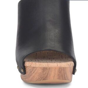 Kork-Ease Black Leather Mules with Wooden Sole. NWOT
